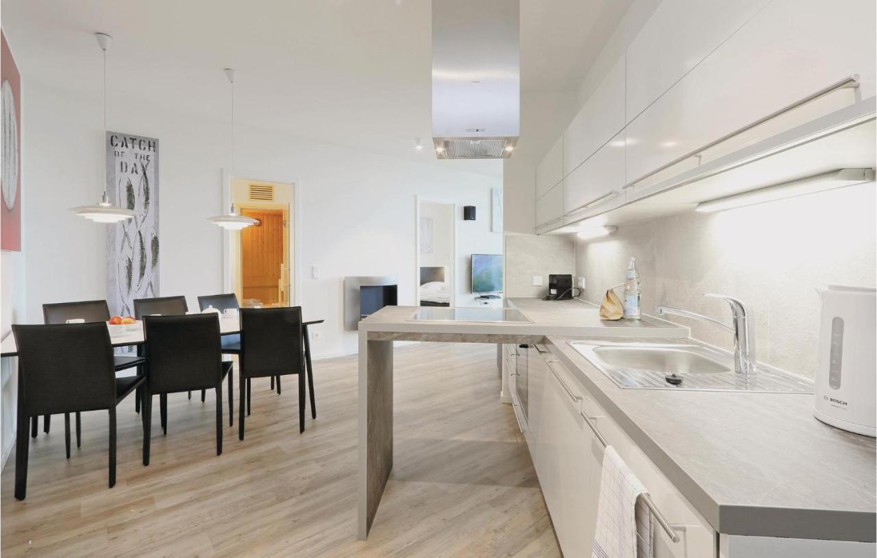 2 Bedroom Awesome Apartment In Luebeck Travemuende Bagian luar foto