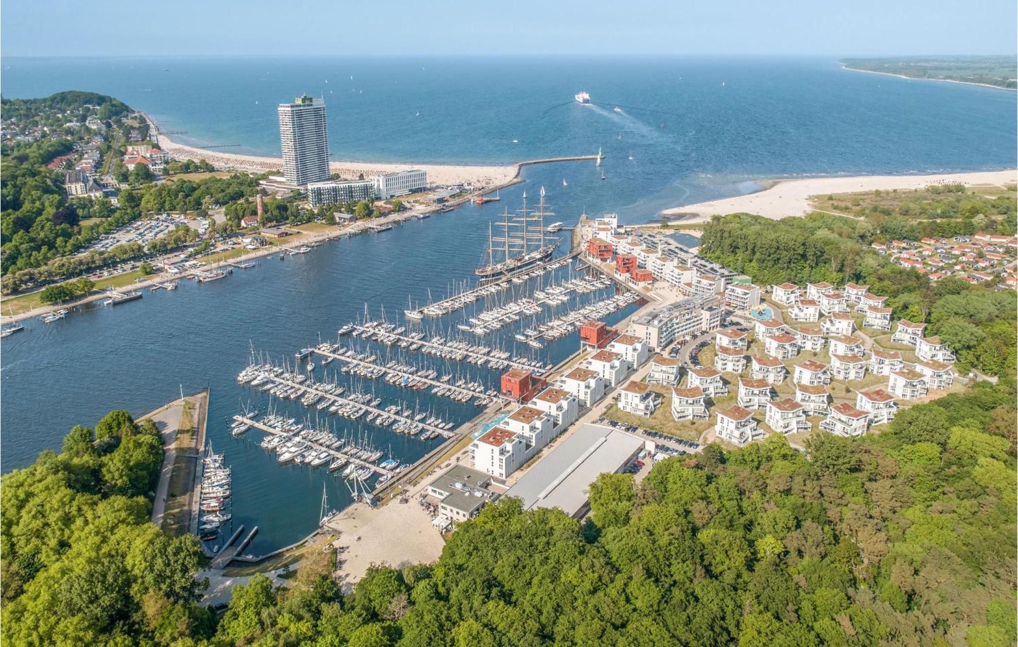 2 Bedroom Awesome Apartment In Luebeck Travemuende Bagian luar foto